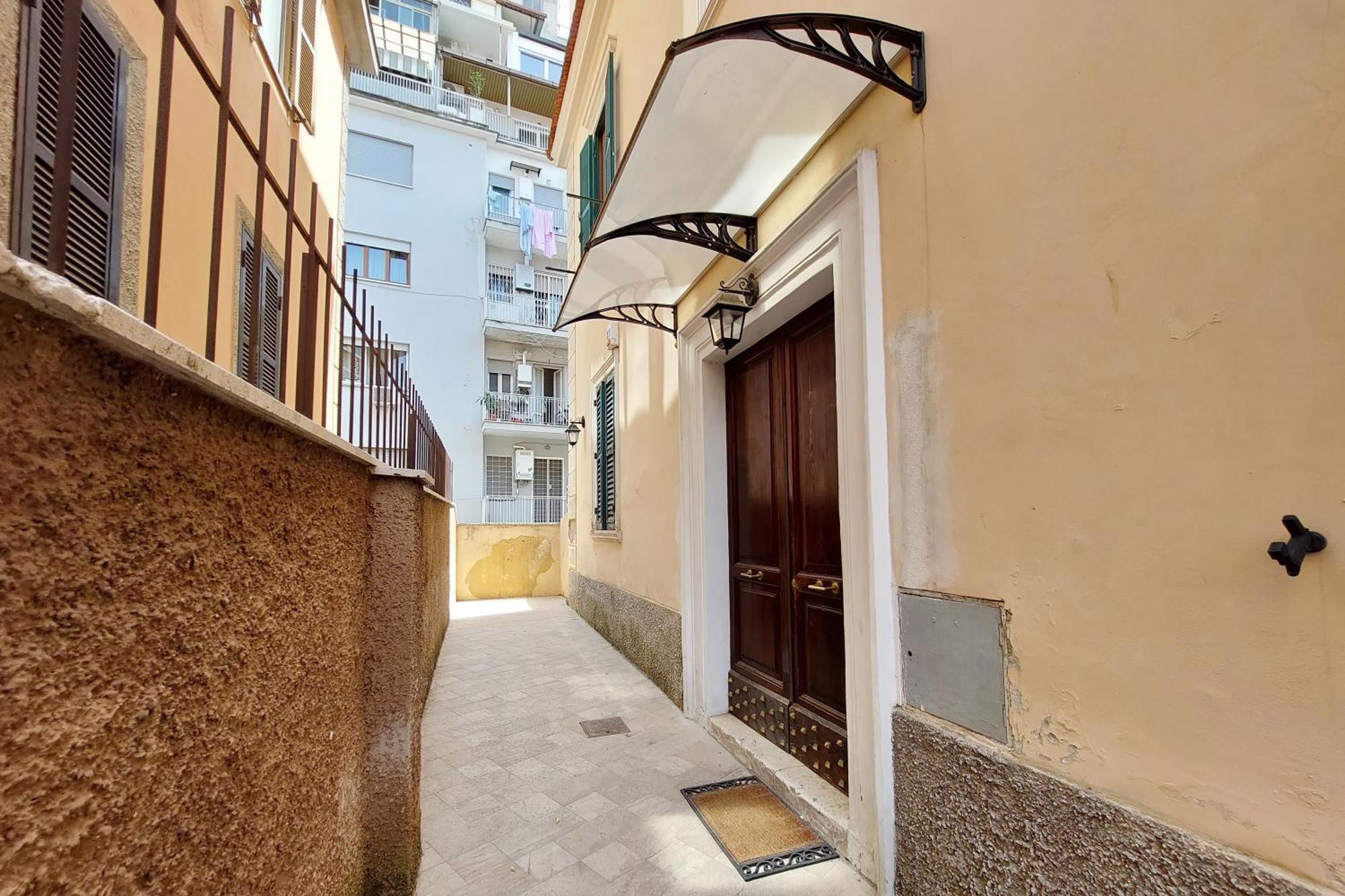 Alba Home Re Di Roma Buitenkant foto